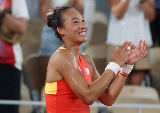 1722475361853000599.jpg 巴黎奥运会丨网球——女单四分之一决赛:郑钦文晋级四强XxjpseC007745_20240801_MVPFN0A001.jpg